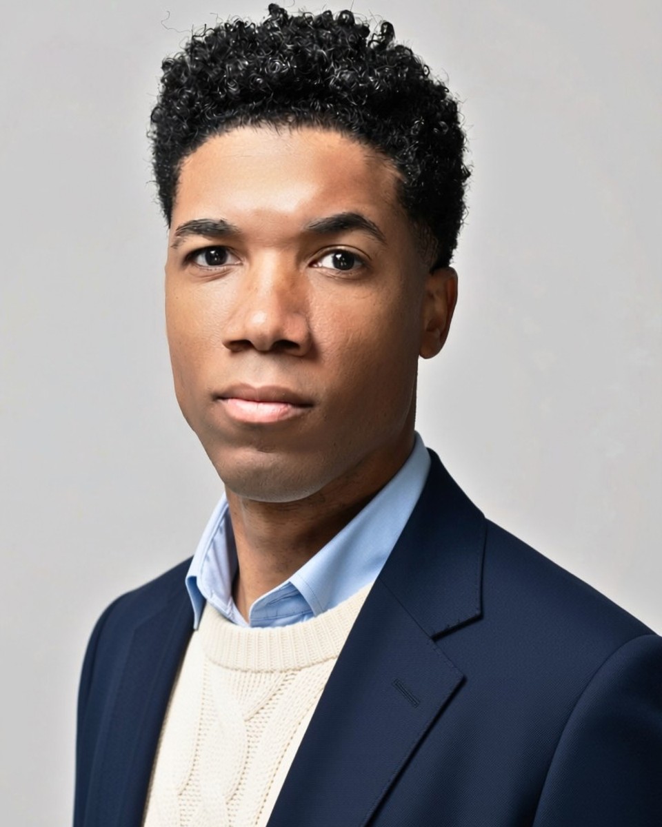 Del&rsquo;Vaughn L. Rooks, Vice President of Marketing and Strategic Partnerships at La Familia Soundstage